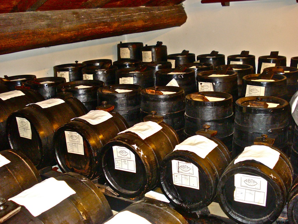 Balsamic aging barrels